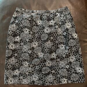 Black and White Floral Pencil Skirt
